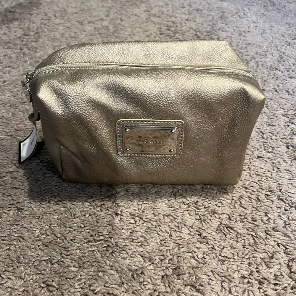 Nine West Crossbody Bag light pink in color - Picture 7 of 10